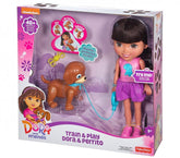 072587 La poupée Dora TRAIN & PLAY parle et chante avec son chien FISHER PRICE