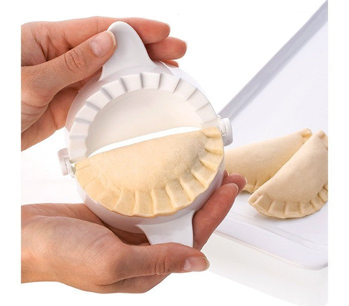 002021 Set de 3 moules à ravioli et chaussons de différents diamètres 