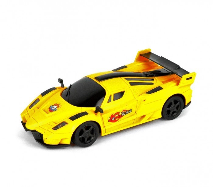37482 Voiture de course LA MITICA radio-commandée à 4 fonctions 1:24