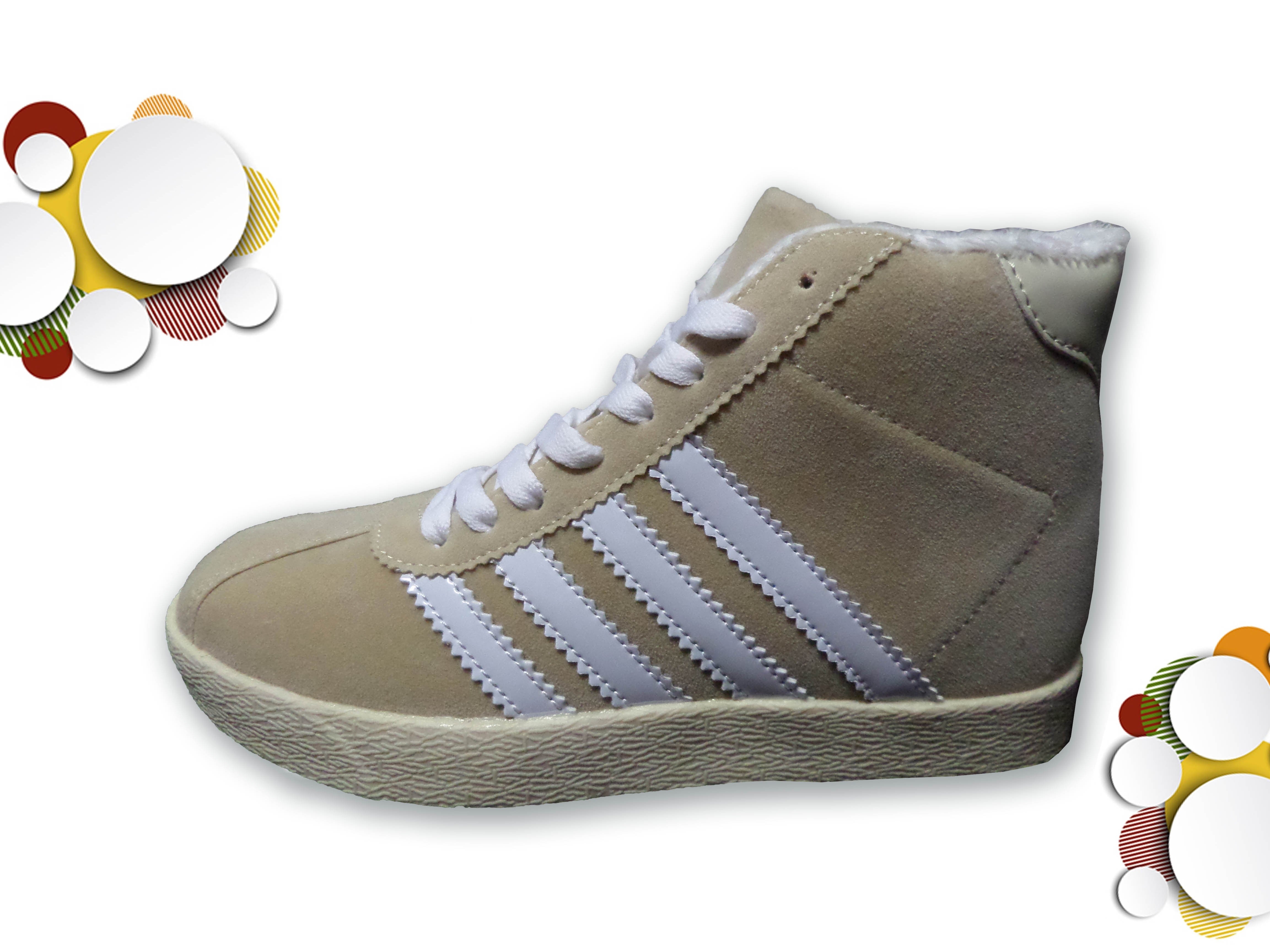 Chaussures de sport femme modèle CITY avec bout rond et semelles antidérapantes