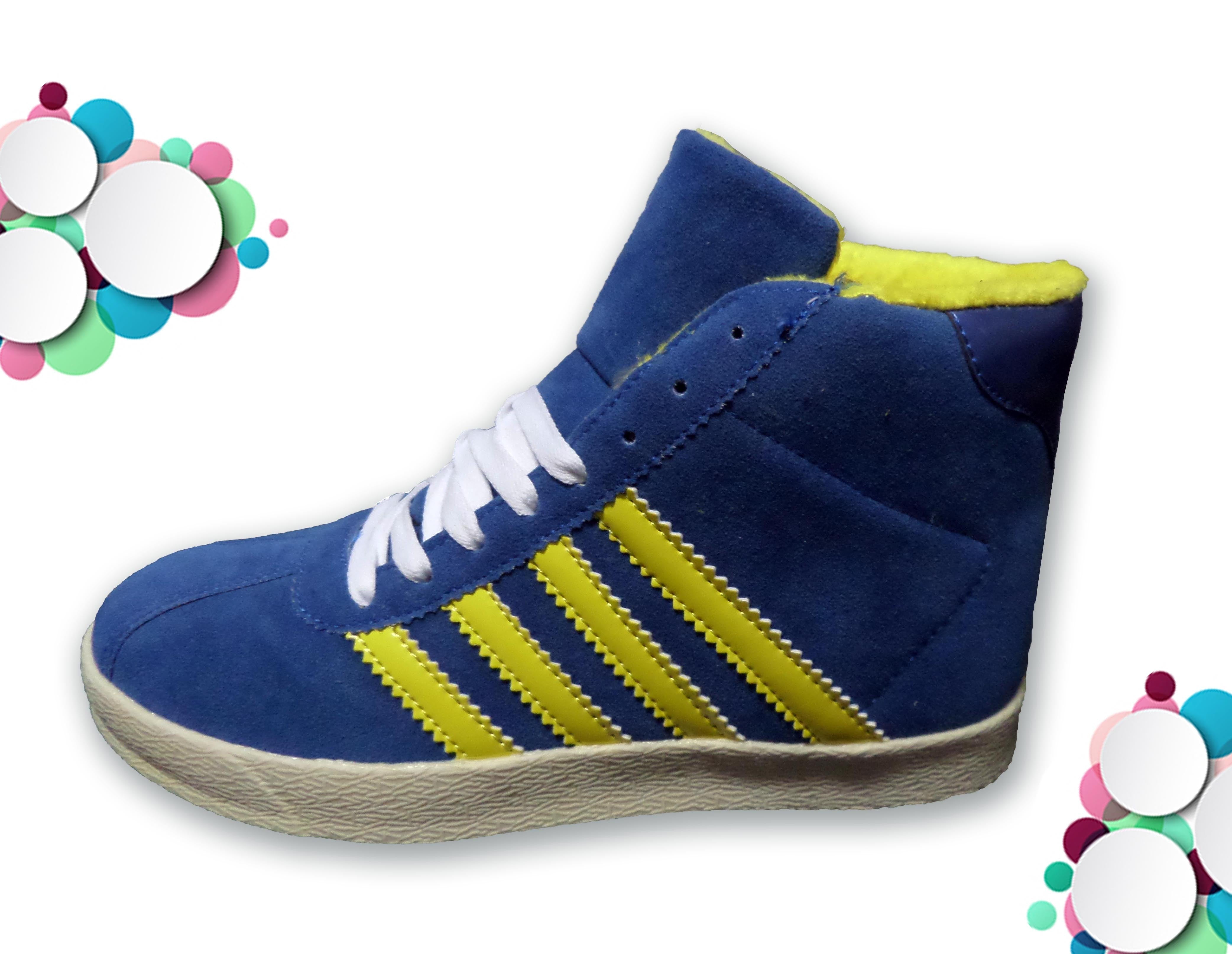 Chaussures de sport femme modèle CITY avec bout rond et semelles antidérapantes