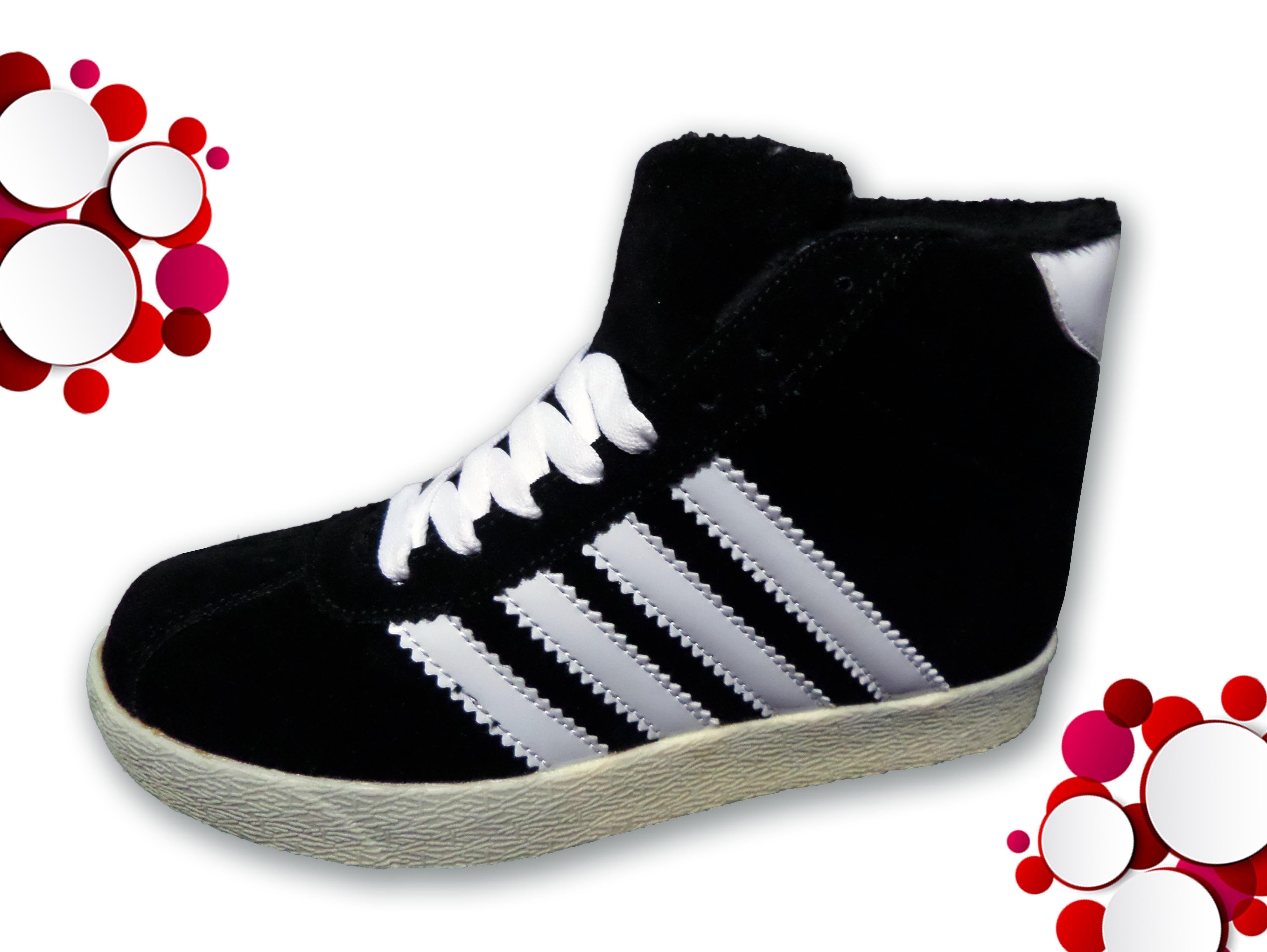 Chaussures de sport femme modèle CITY avec bout rond et semelles antidérapantes