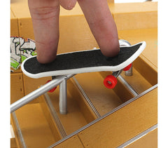 4485 Mini skate parc prêt à monter avec rampes et skateboards à doigts