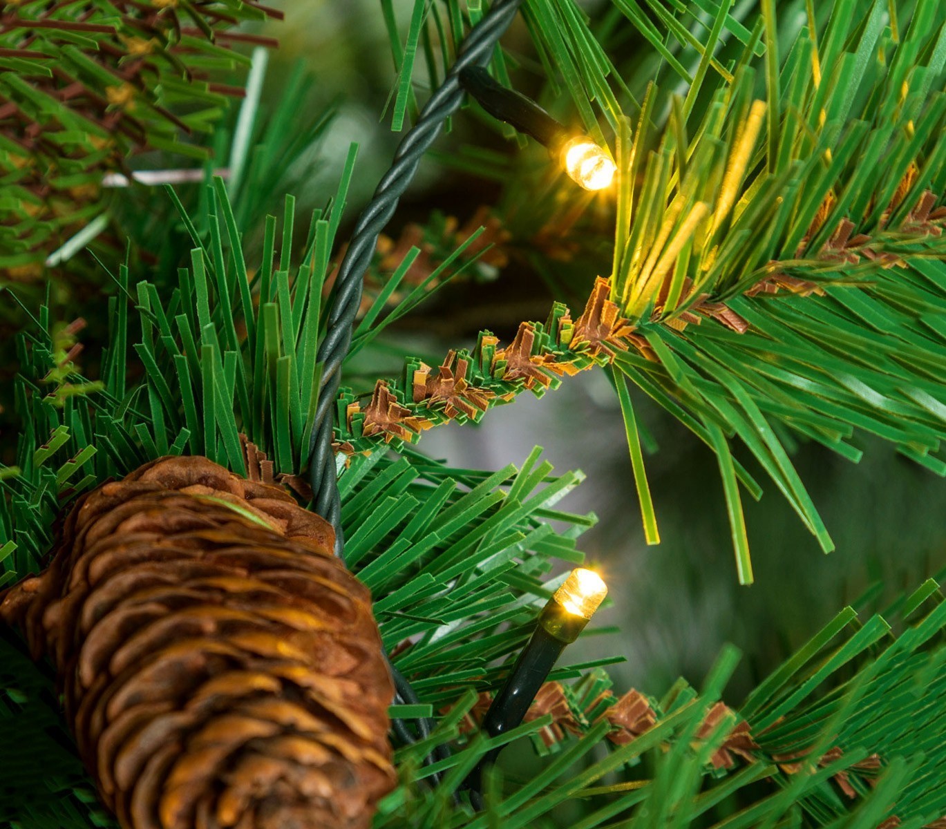 561322 Rideau lumineux Noël 270 led lumière chaude pour sapin jusqu’à 210 cm