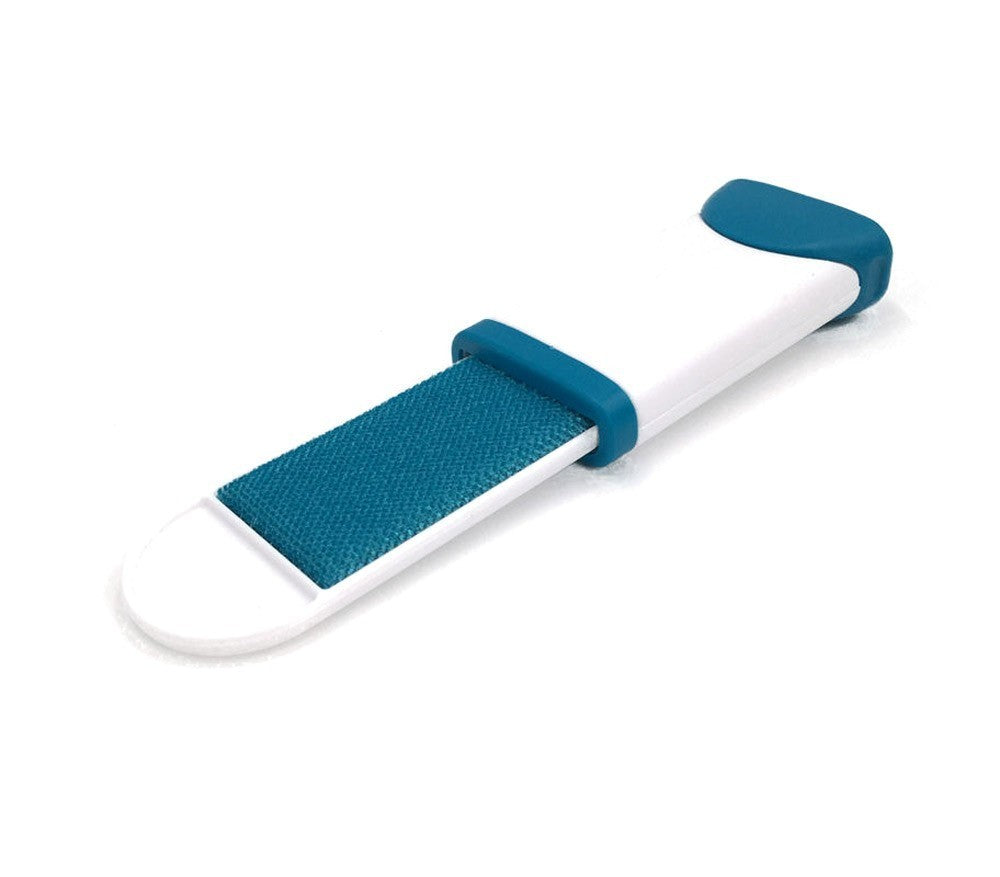 Brosse anti-poils BRUSH PET pour enlever les poils animaux plus facilement