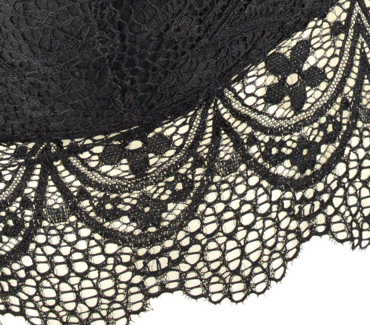 H857 Ensemble sexy SAMANTHA Soutien-gorge à brides et culotte en dentelle brodée