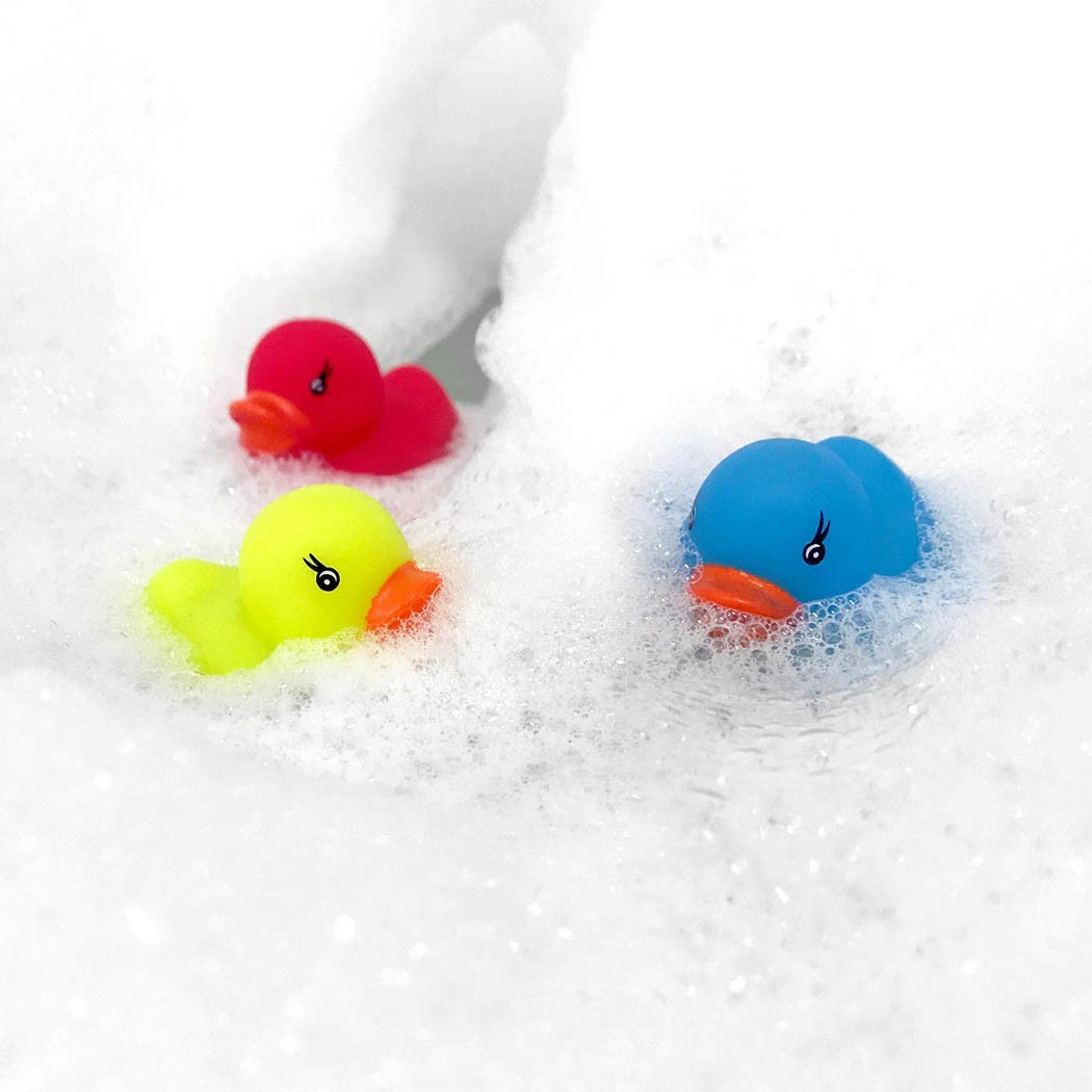 Set de 12 canards en caoutchouc 5 cm 929910 pour baignoire couleurs assorties