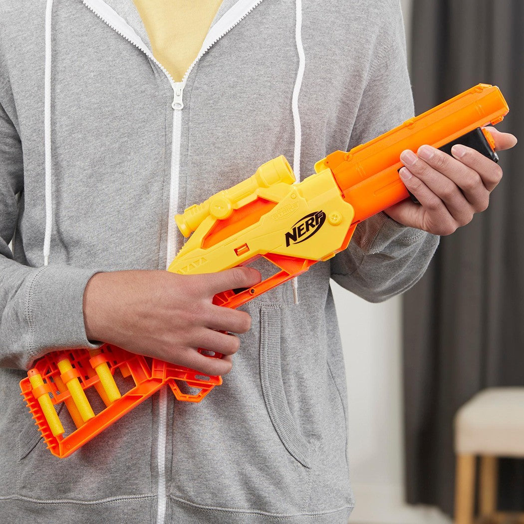 Hasbro Nerf Alpha Strike 624638 avec 4 armes blaster et 26 fléchettes en mousse