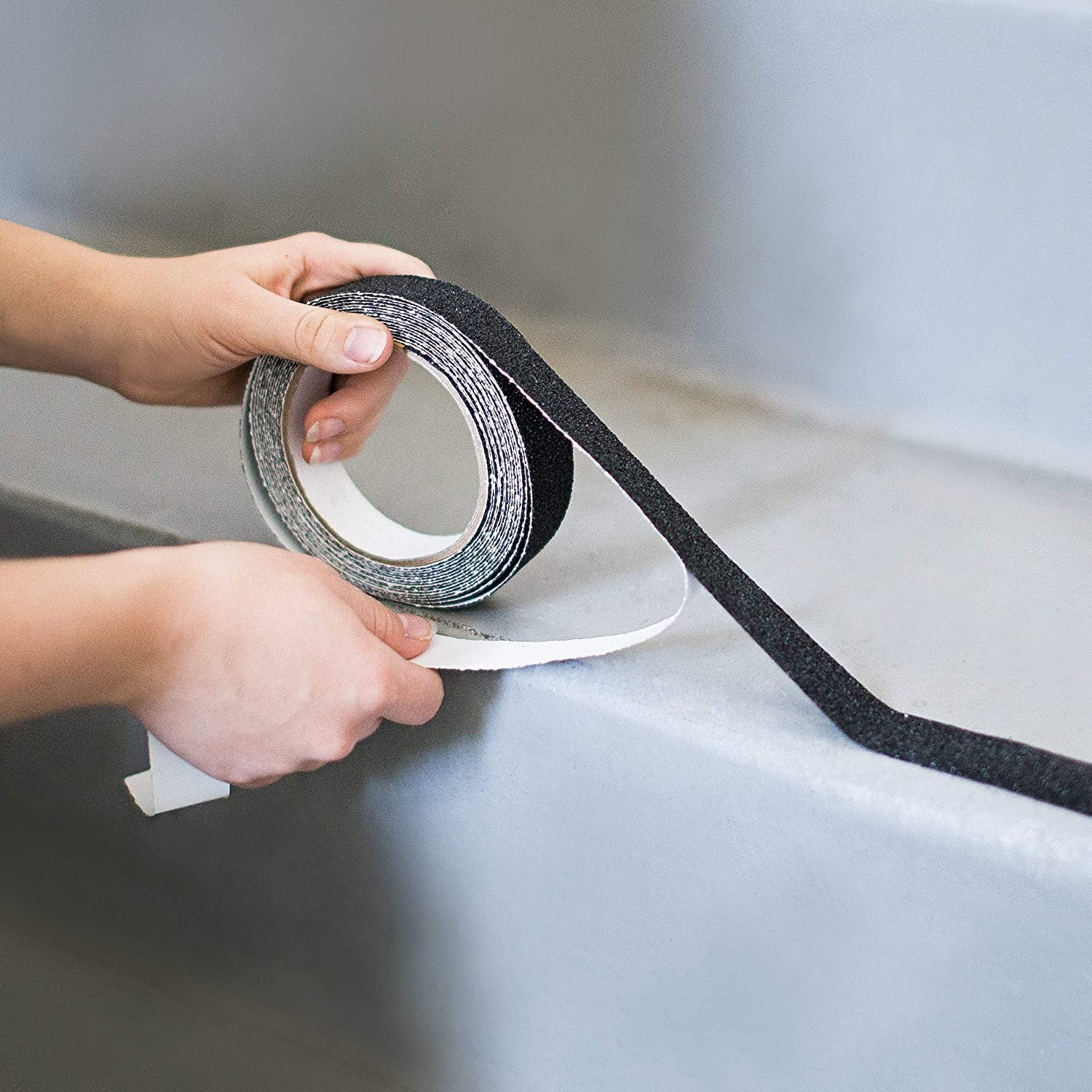 Ruban antidérapant 749345 pour escaliers marches noir 2 x 150 cm