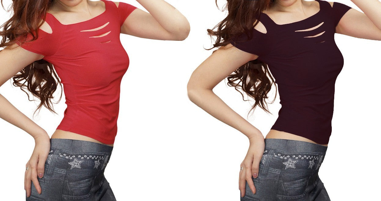 T-shirt manche courte avec détails lacérés au décolleté et aux manches mod Erea