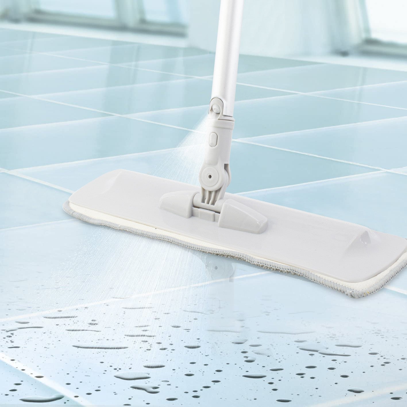 817426 Mop avec pulvérisateur et brosse rotative à 360° pour le nettoyage du sol
