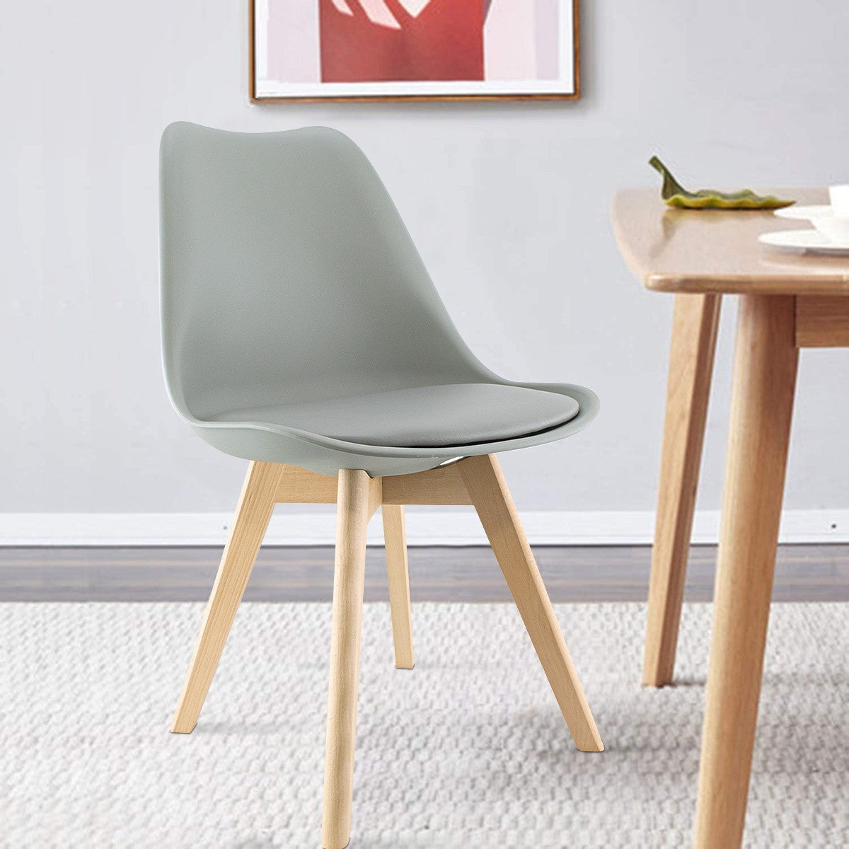 Chaise de salle à manger TULIP pieds en bois et assise souple 48x50x82H