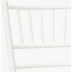 Lot de 4 chaises chiavari blanches Design Classique pour la Restauration Vintage