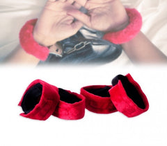 748908 - Ensemble de 4 accessoires jeu sadomasochiste menottes, masque en velour