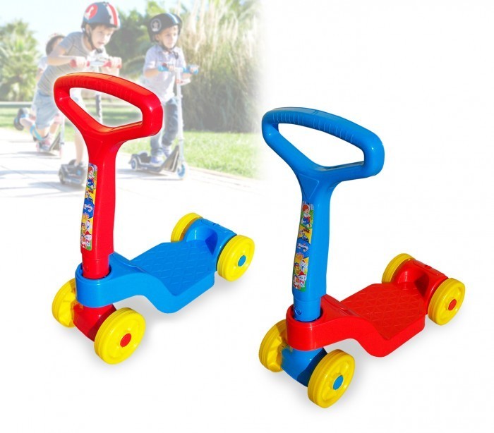 Trottinette 4 roues pliable pour les enfants avec poignée inclinable 114657
