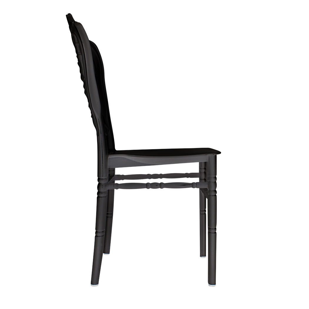 2 chaises blanches Emilia polypropylène au design adapté à la restauration