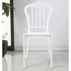 Set 4 chaises Emilia en polypropylène design pour la restauration et événements