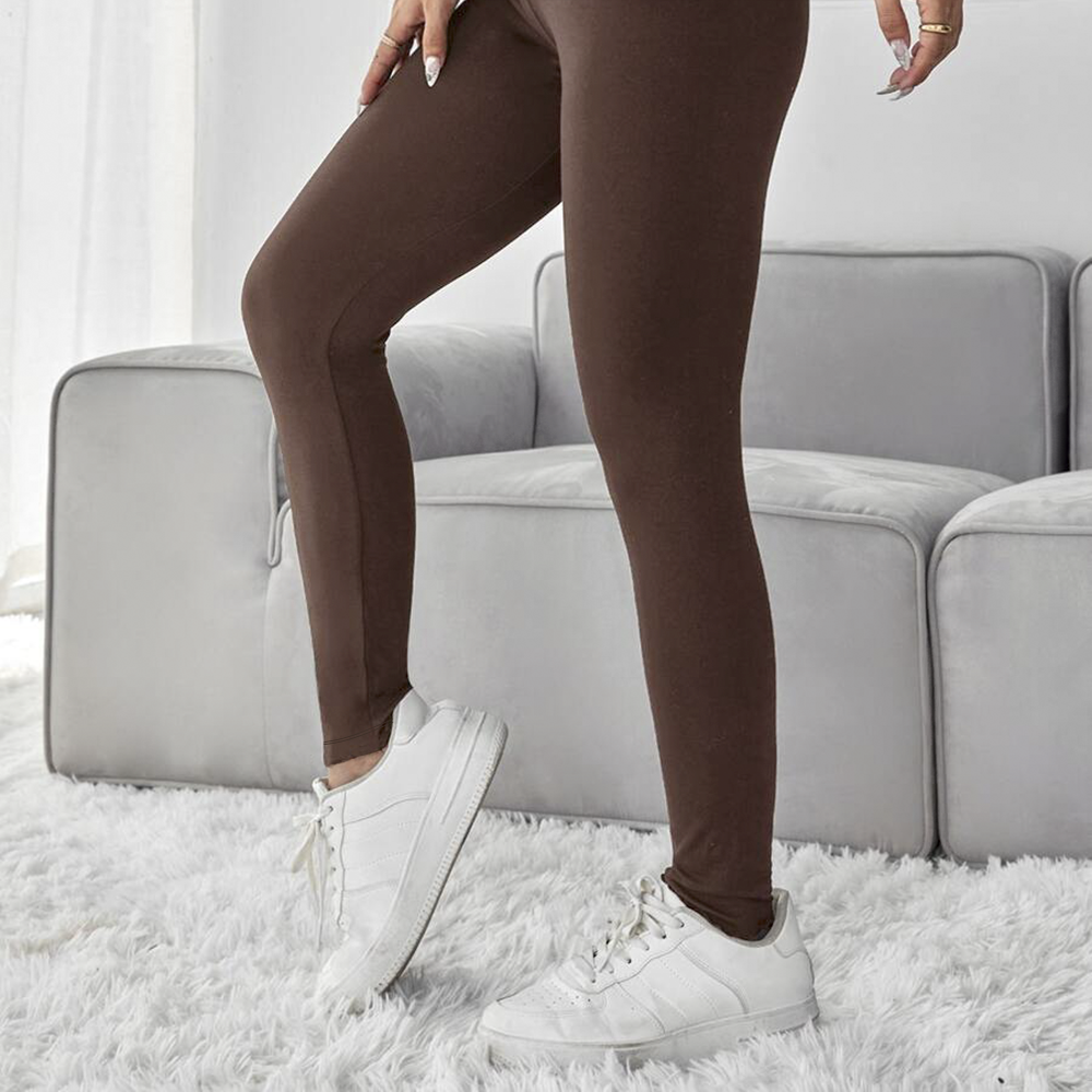 3 leggings sport pour femmes en noir bleu et marron en tissu élastique d'automne