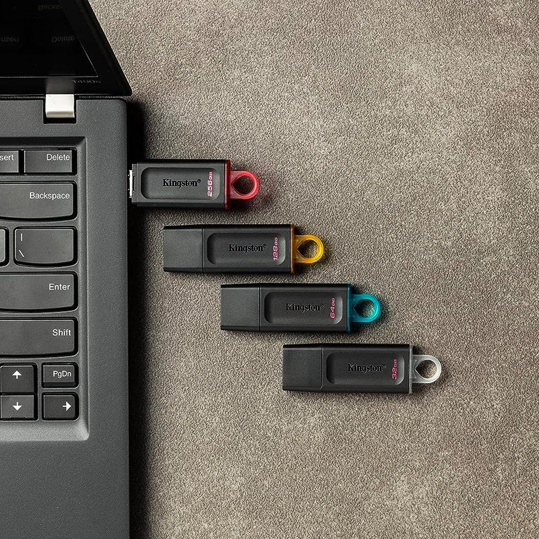 Kingston DataTraveler Exodia DTX/128GB - Clé USB 3.2 avec capuchon de protection