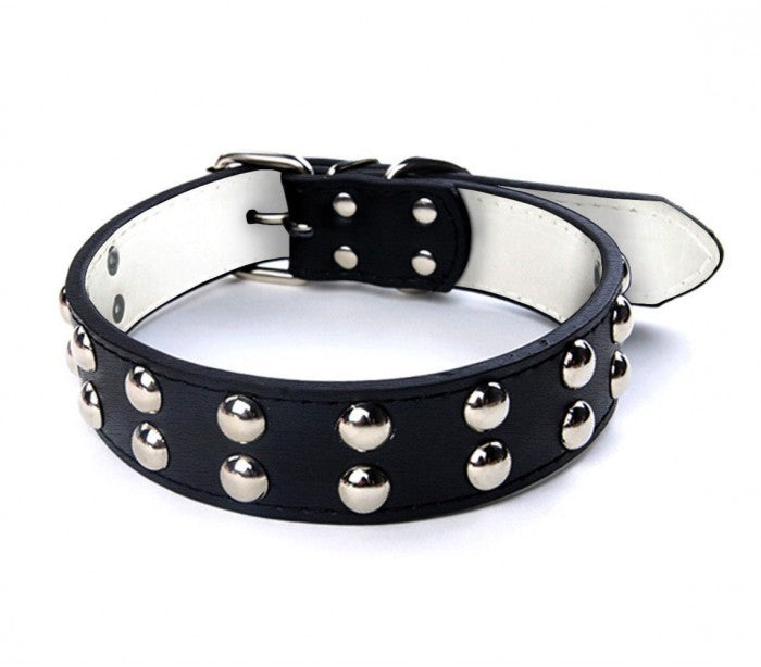 Collier en cuir martelé avec boutons ronds pour les gros chiens avec fermeture