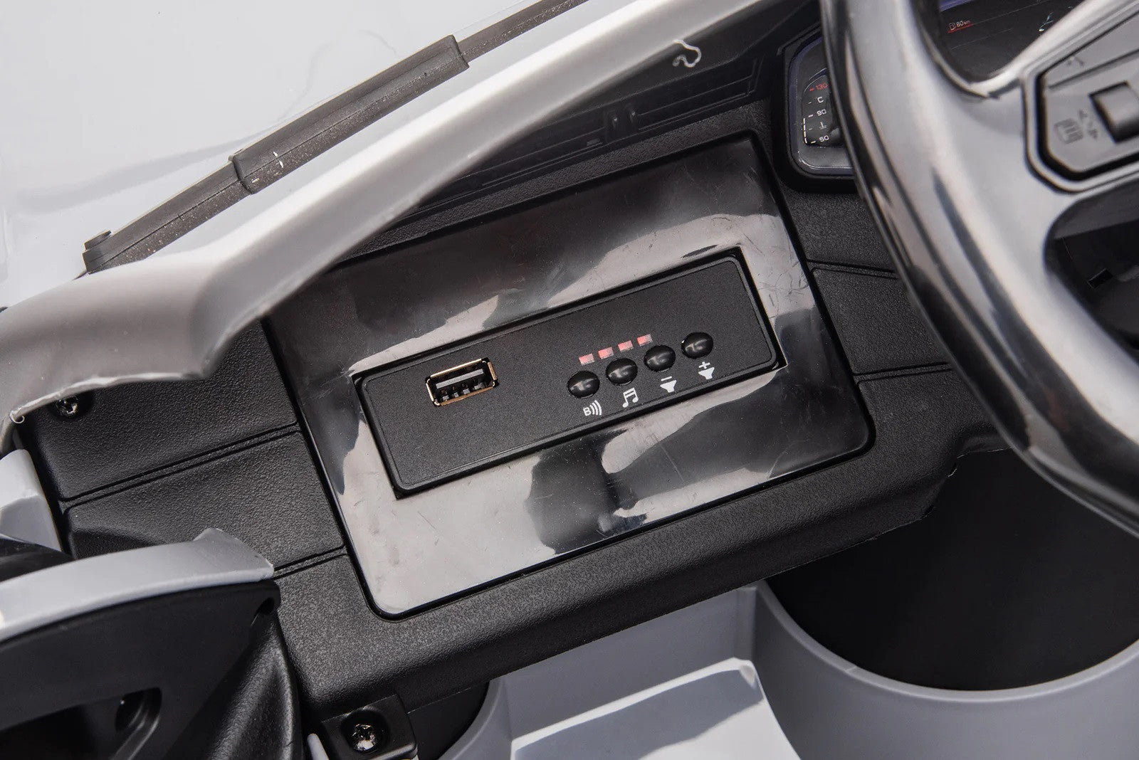 Voiture électrique ¡enfants LT945 Audi RS6 12V avec permis, lumières et sons LED