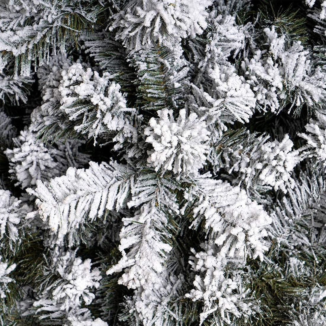 Sapin de Noël MONTEROSA enneigé 210H, 882 branches, effet neige, base en métal