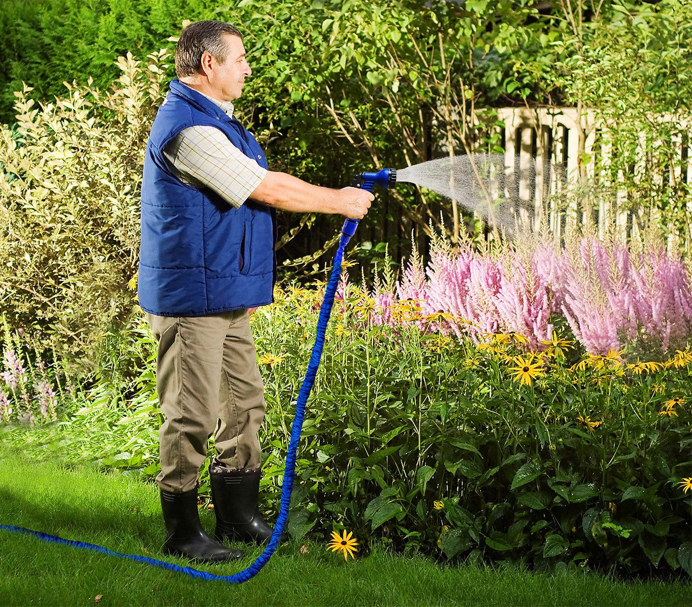 Tuyau d'arrosage extensible 15m avec pistolet 7 jets et raccord universel